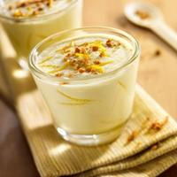Mousse au citron et fromage blanc, émiettée croquante Mousse au citron et fromage blanc, émiettée croquante
